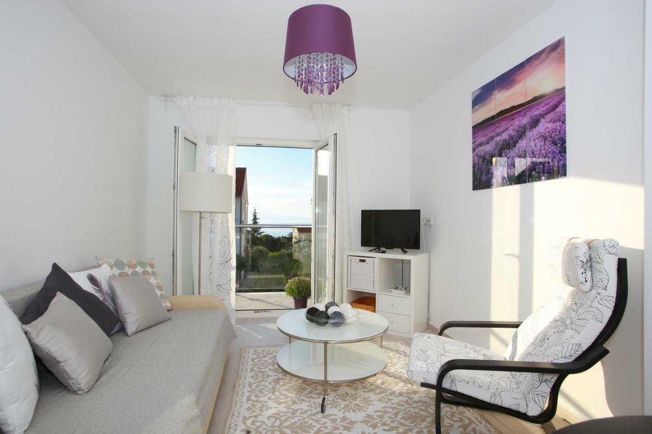 Apartments Melin Malinska Bagian luar foto