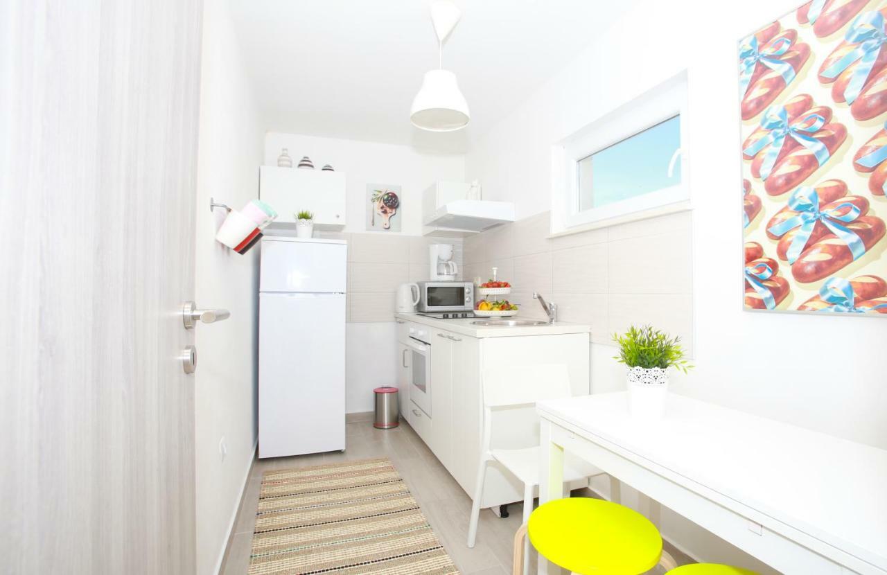 Apartments Melin Malinska Bagian luar foto
