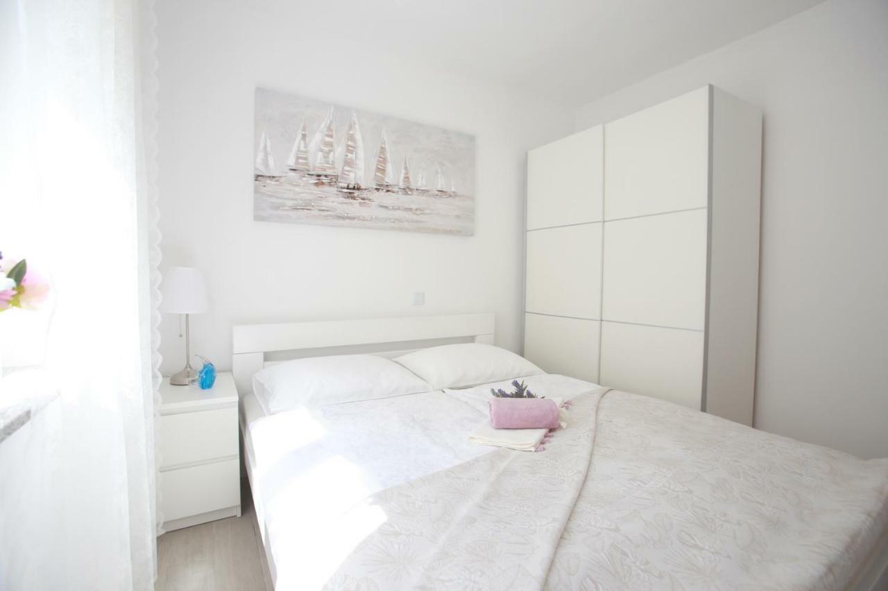Apartments Melin Malinska Bagian luar foto